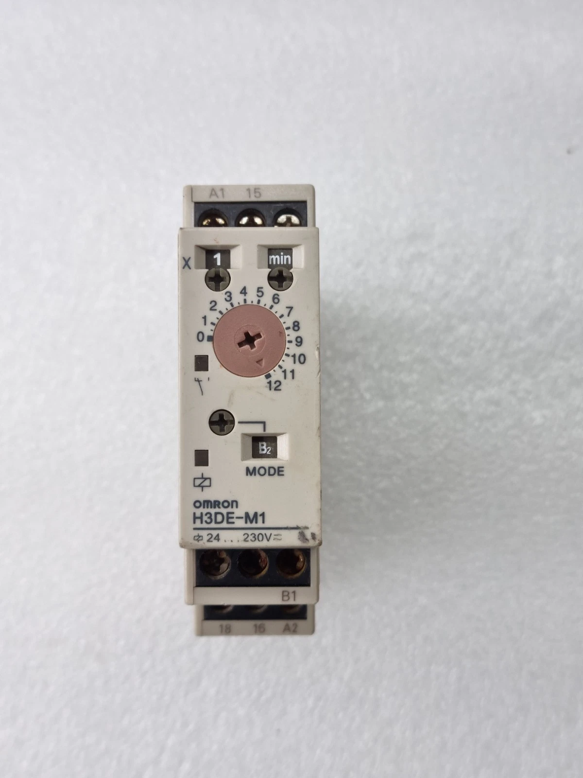 Omron H3DE-M1 Solid State DIN Multi-Function Timer, 0.1s-120hr, 24-230VAC/DC